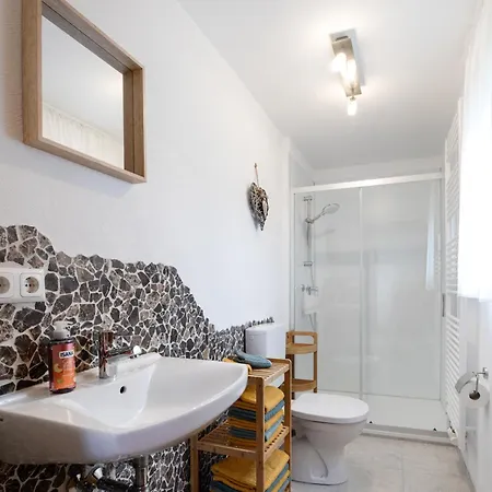 8 Bett Spatzennest Hellenhahn-Schellenberg