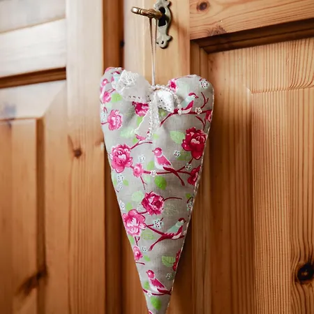 Apartment 8 Bett Spatzennest Hellenhahn-Schellenberg